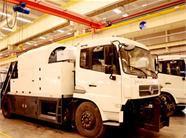 徐工新一代綜合養護車 XLY100T成功下線